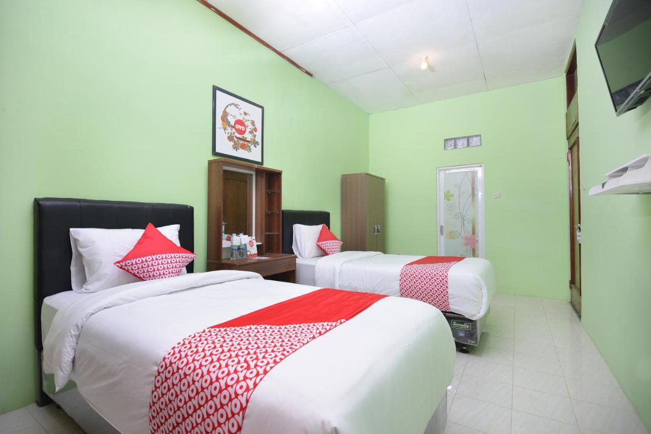 Super Oyo 1046 Omah Pathok Hotel Yogyakarta Exterior photo
