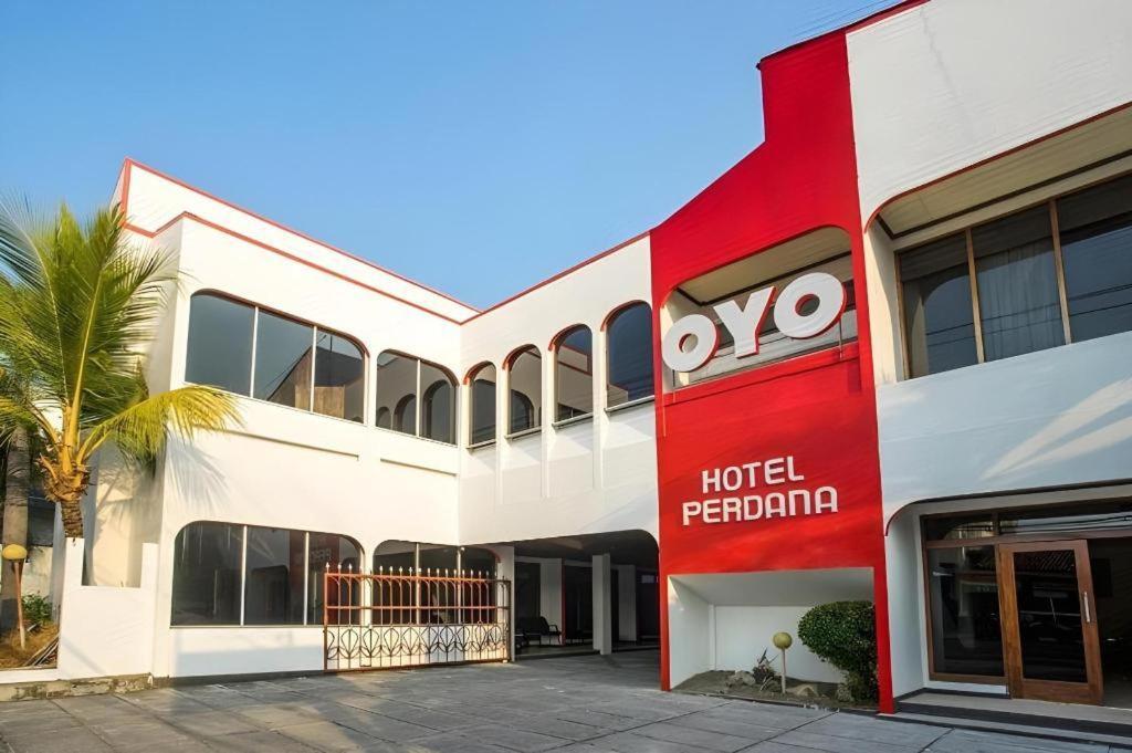 Super Oyo 1046 Omah Pathok Hotel Yogyakarta Exterior photo