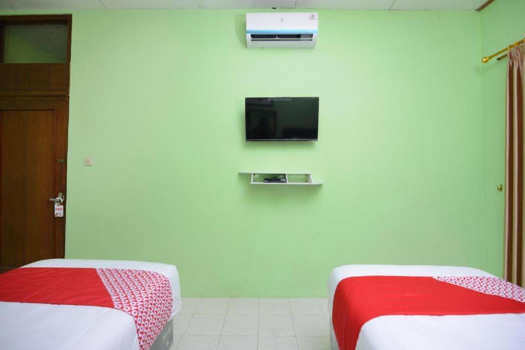 Super Oyo 1046 Omah Pathok Hotel Yogyakarta Exterior photo